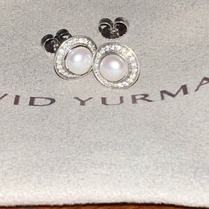 David Yurman Pearl earrings with diamonds